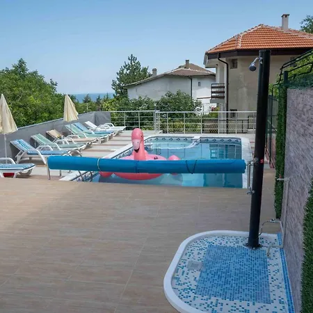 Mak Πανσιόν *